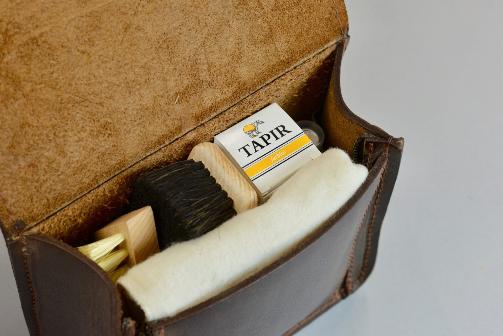 Schuhpflege Reiseset aus Leder - hiushaltsreinigung.com
