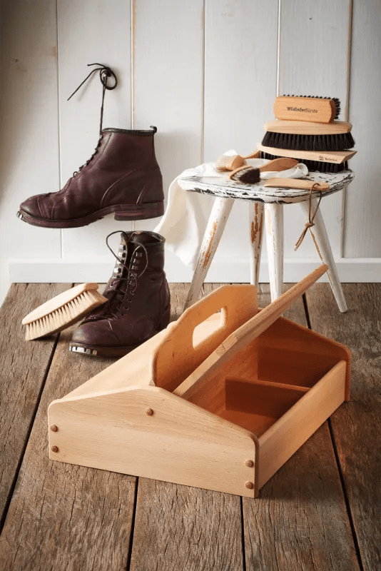 Schuhputzkiste mit Unterteilung - Flexgreen GmbH